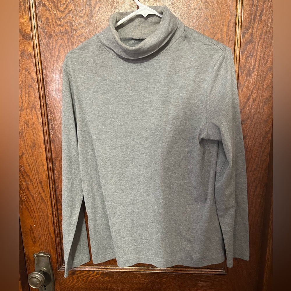 Croft and Barrow gray turtleneck size xl